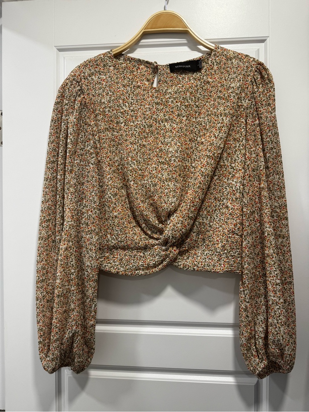 MINKPINK- Ditsy Floral Twist Crop Blouse